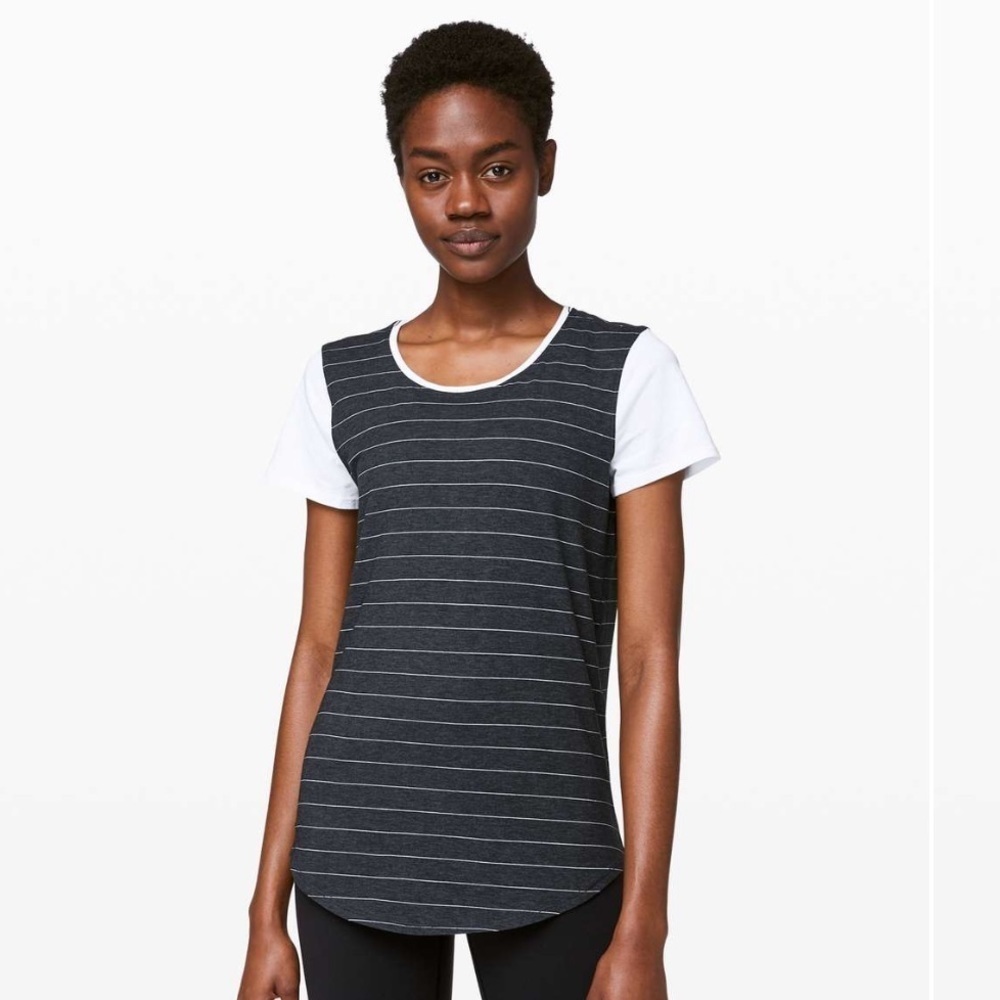 LuluLemon athletica Women’s Love Crew III grey white short sleeve tee, size 8